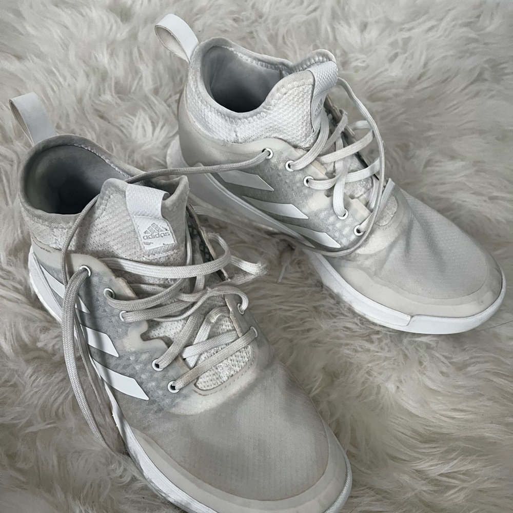 Adidas Sneakers